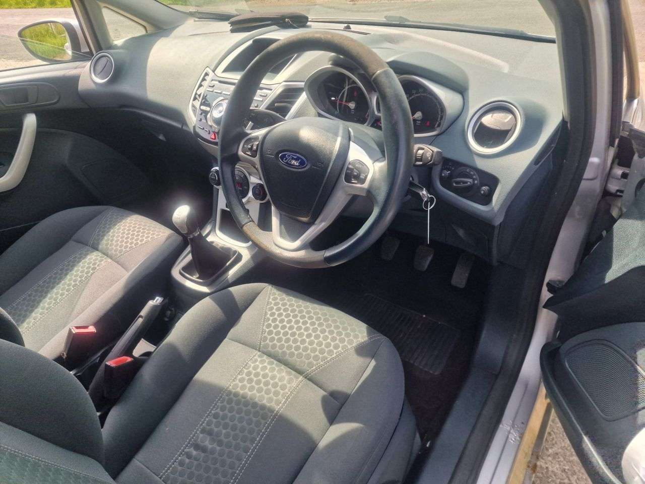 2011 FORD FIESTA 2011 FORD FIESTA