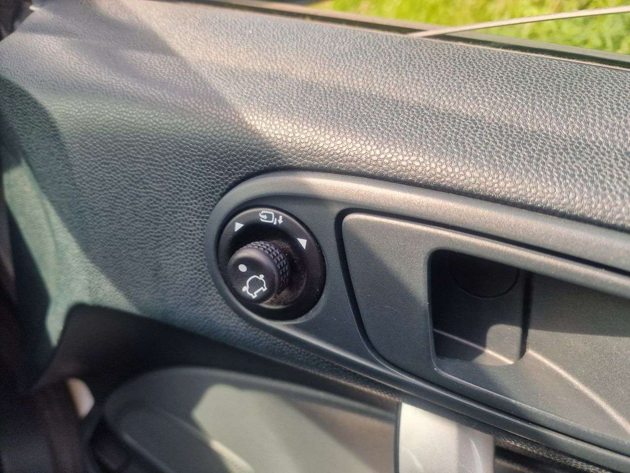 2011 FORD FIESTA 2011 FORD FIESTA