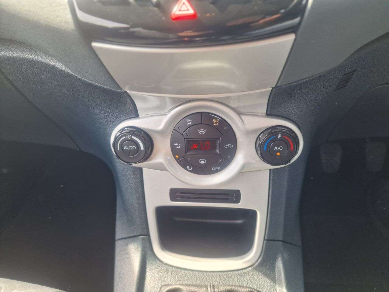 2011 FORD FIESTA 2011 FORD FIESTA