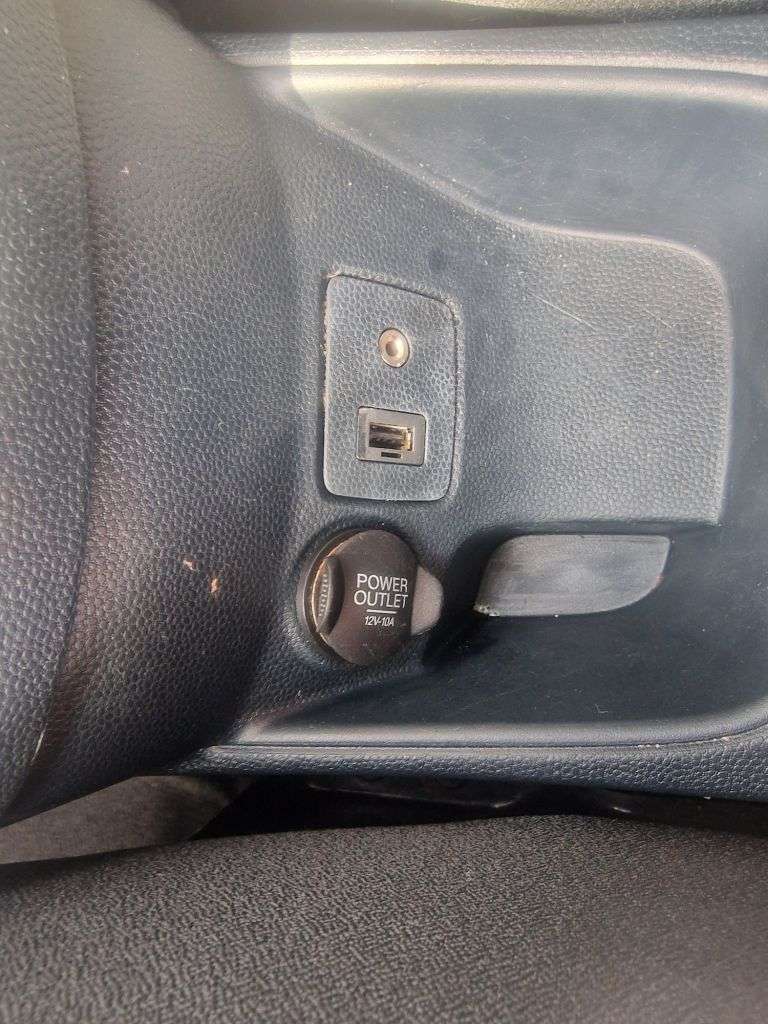 2011 FORD FIESTA 2011 FORD FIESTA