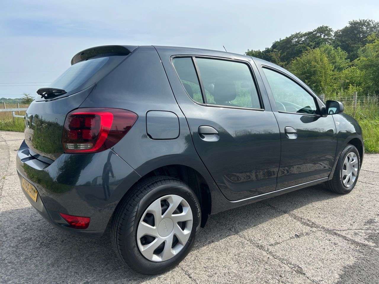 A 2018 DACIA SANDERO 1.0 SCe Ambiance Hatchback 5dr Petrol Manual Euro 6 (75 ps) A 2018 DACIA SANDERO 1.0 SCe Ambiance Hatchback 5dr Petrol Manual Euro 6 (75 ps)