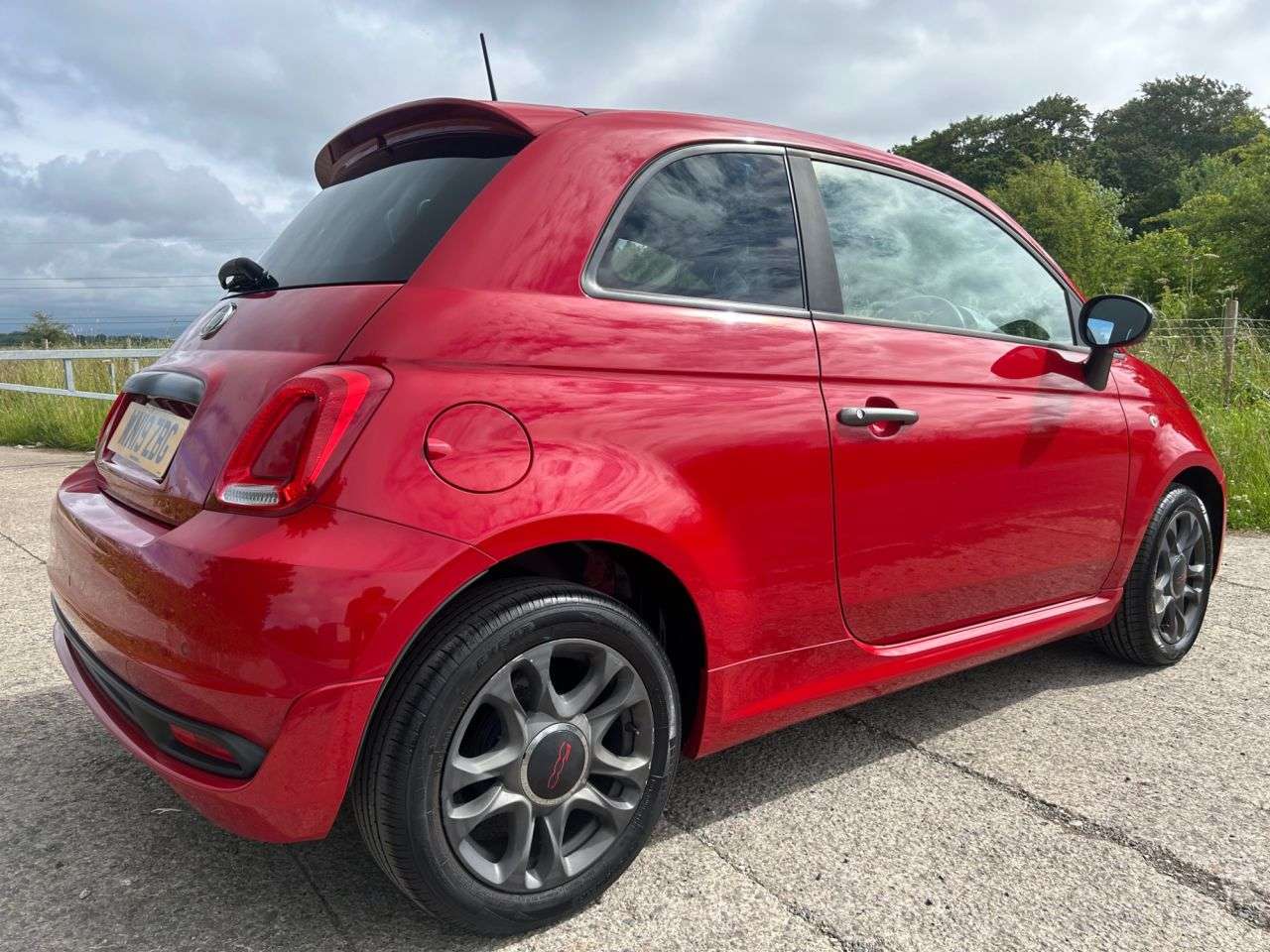 A 2019 FIAT 500 1.2 S Hatchback 3dr Petrol Manual Euro 6 (s/s) (69 bhp) REAR PARKING SENSOR A 2019 FIAT 500 1.2 S Hatchback 3dr Petrol Manual Euro 6 (s/s) (69 bhp) REAR PARKING SENSOR