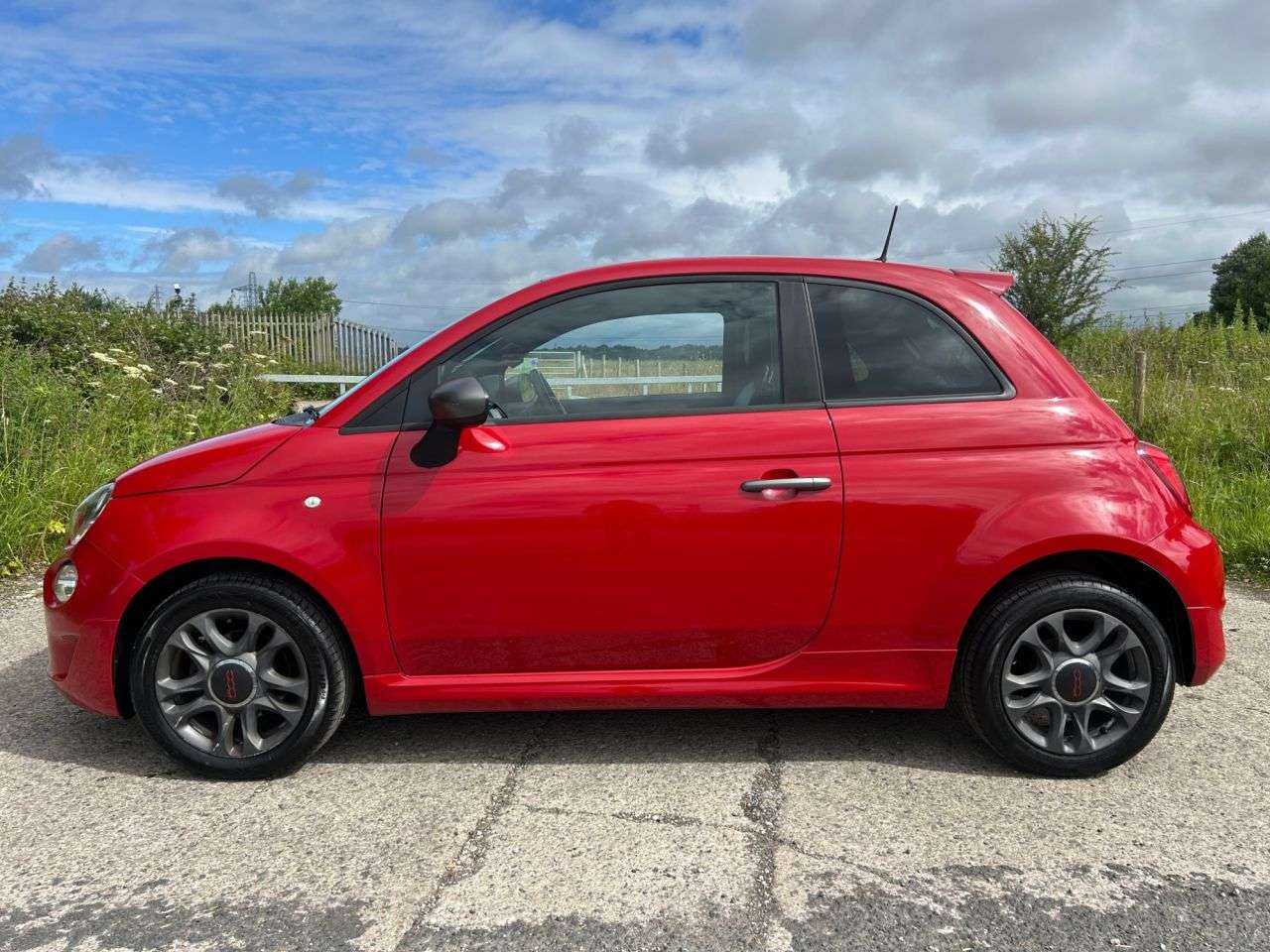 2019 FIAT 500 2019 FIAT 500