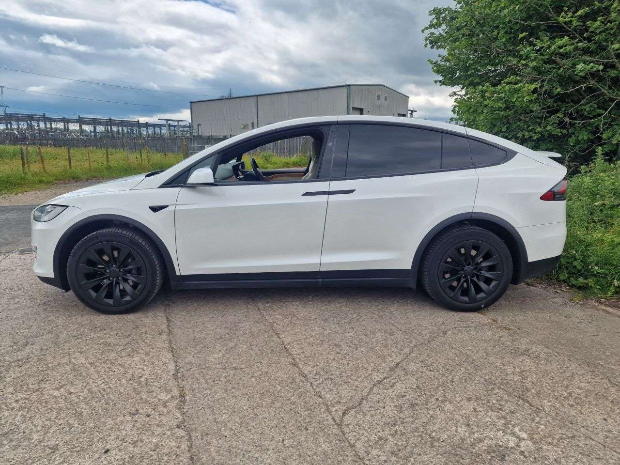 A 2019 TESLA MODEL X (Dual Motor) Long Range SUV 5dr Electric Auto 4WDE (417 bhp) A 2019 TESLA MODEL X (Dual Motor) Long Range SUV 5dr Electric Auto 4WDE (417 bhp)