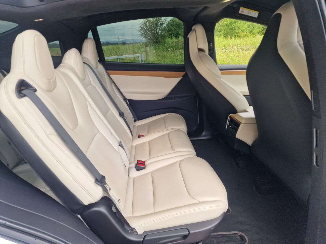 2019 TESLA MODEL X 2019 TESLA MODEL X