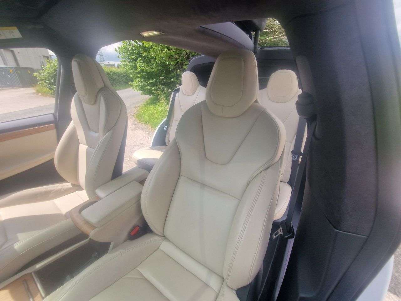 2019 TESLA MODEL X 2019 TESLA MODEL X