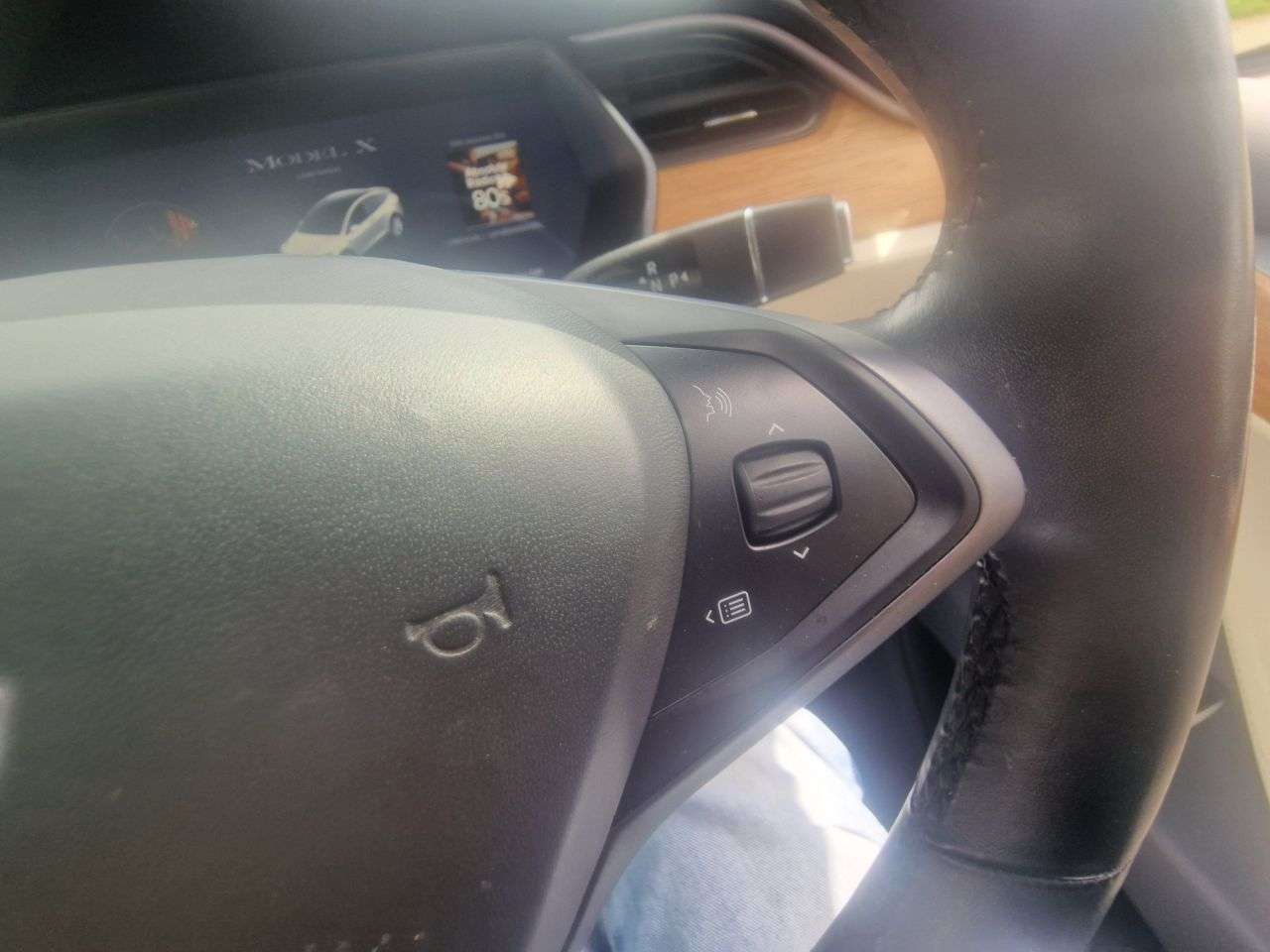 2019 TESLA MODEL X 2019 TESLA MODEL X