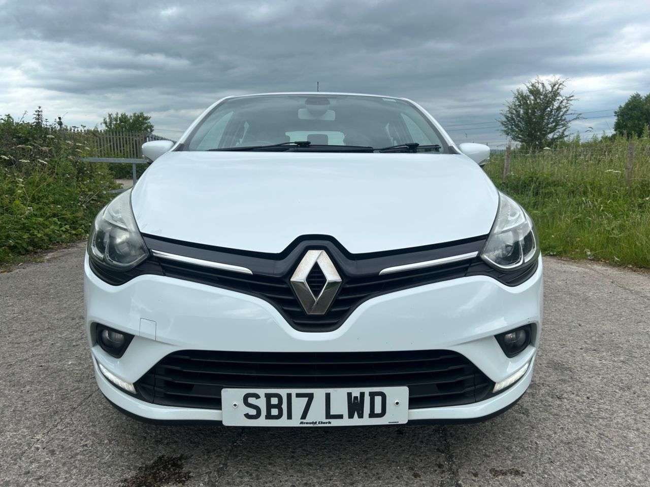 2017 RENAULT CLIO 2017 RENAULT CLIO