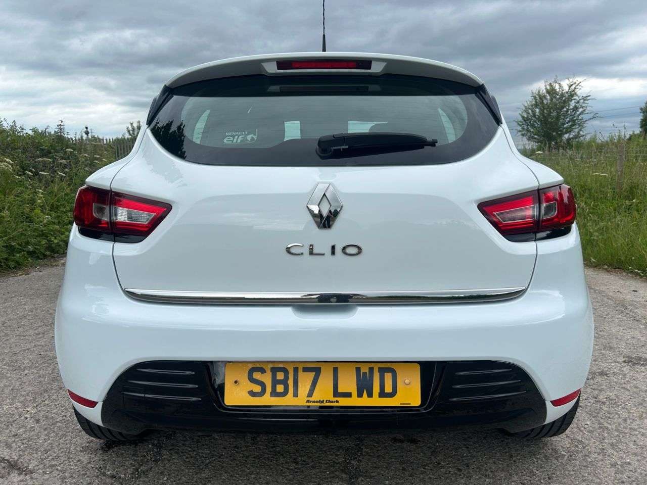 2017 RENAULT CLIO 2017 RENAULT CLIO