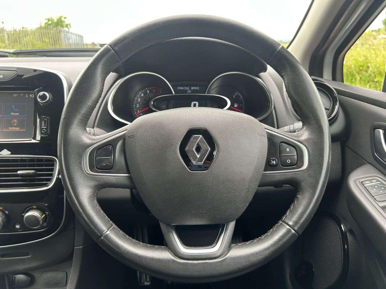 2017 RENAULT CLIO 2017 RENAULT CLIO