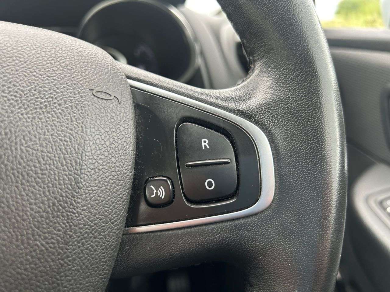 2017 RENAULT CLIO 2017 RENAULT CLIO