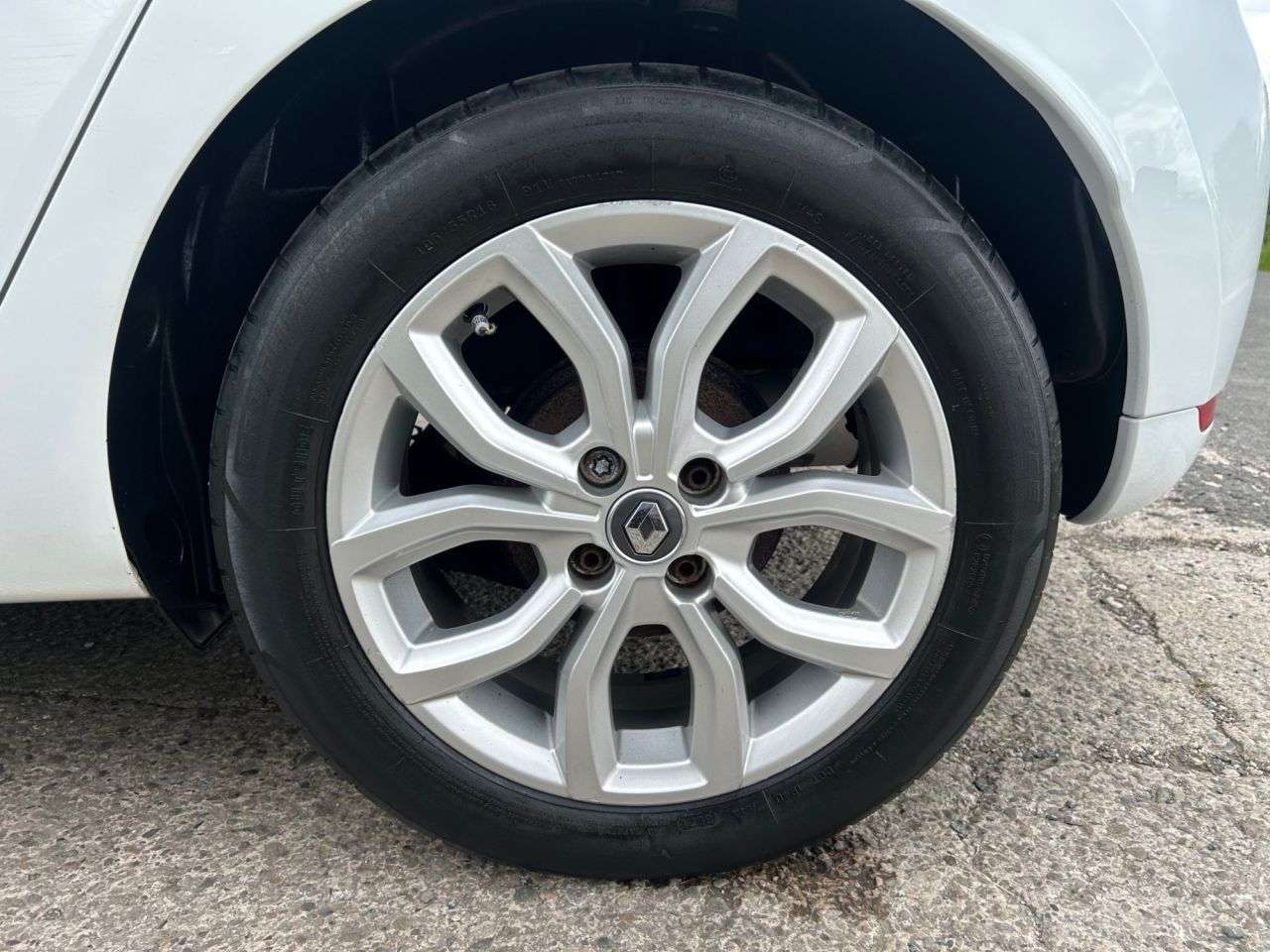2017 RENAULT CLIO 2017 RENAULT CLIO