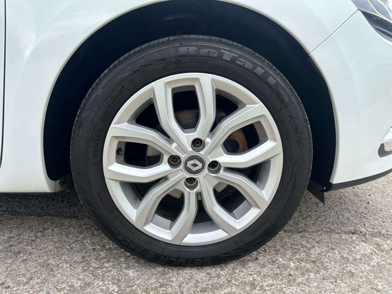 2017 RENAULT CLIO 2017 RENAULT CLIO