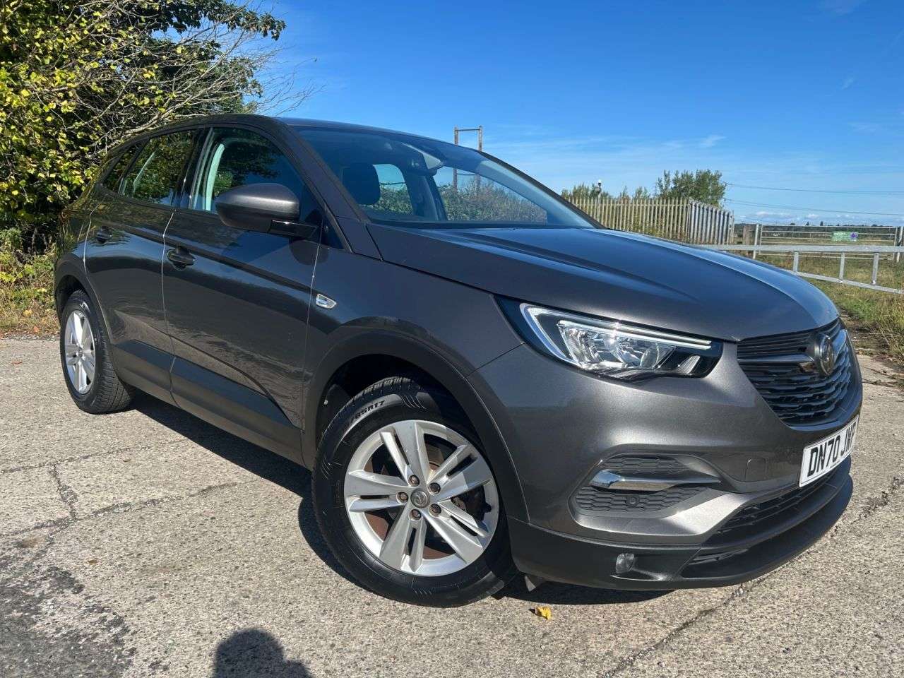 A 2020 VAUXHALL GRANDLAND X SE A 2020 VAUXHALL GRANDLAND X SE