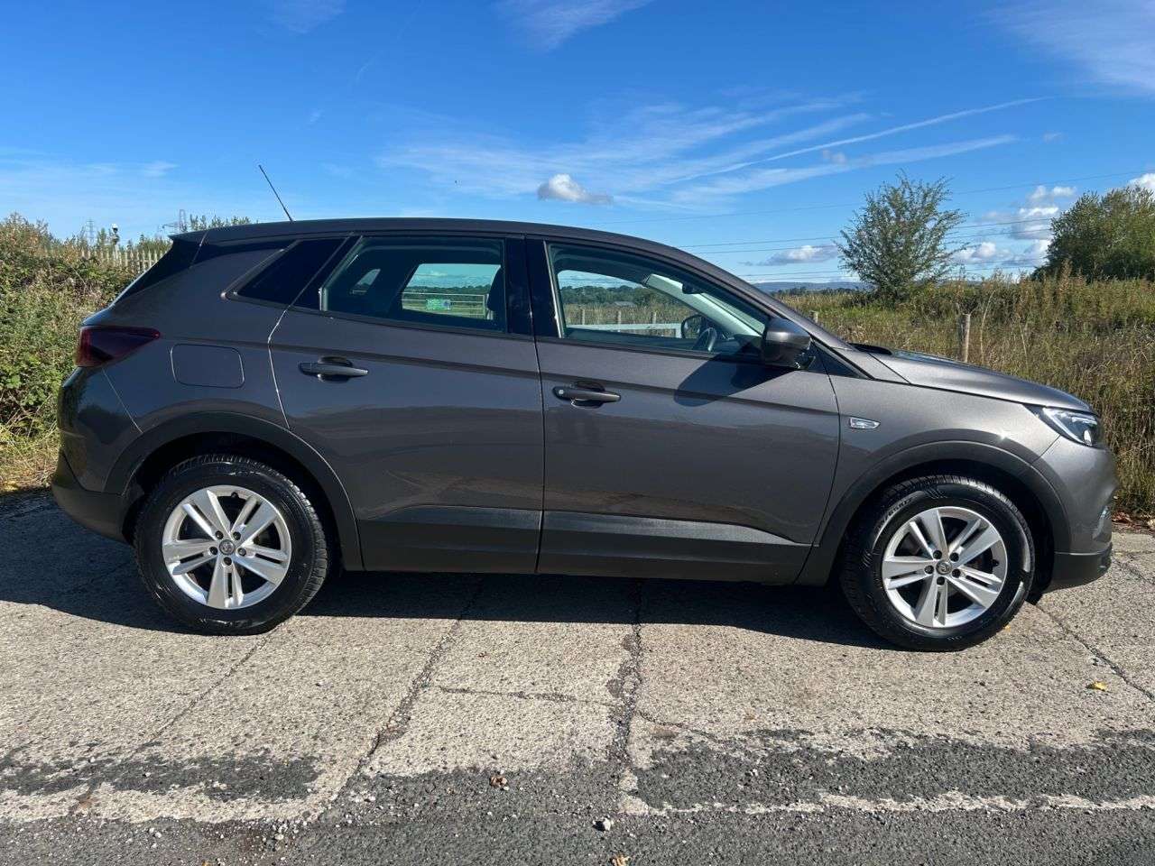 A 2020 VAUXHALL GRANDLAND X SE A 2020 VAUXHALL GRANDLAND X SE