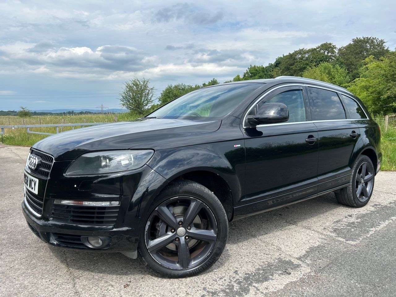 A 2008 AUDI Q7 3.0 TDI S line SUV 5dr Diesel Tiptronic quattro (260 g/km, 242 bhp) A 2008 AUDI Q7 3.0 TDI S line SUV 5dr Diesel Tiptronic quattro (260 g/km, 242 bhp)