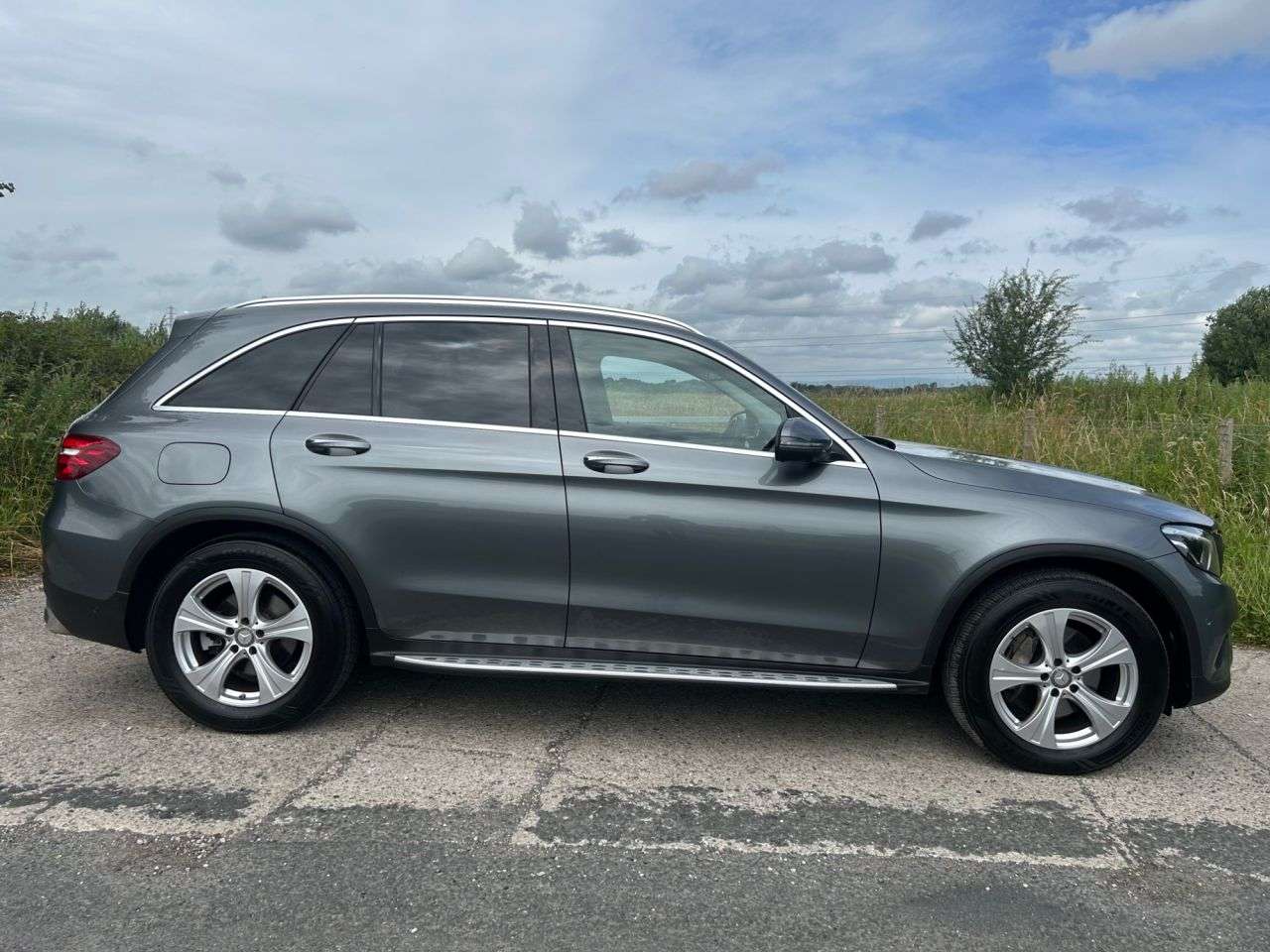 A 2016 MERCEDES-BENZ GLC 2.1 GLC250d Sport (Premium) SUV 5dr Diesel G-Tronic 4MATIC Euro 6 (s/s) (20 A 2016 MERCEDES-BENZ GLC 2.1 GLC250d Sport (Premium) SUV 5dr Diesel G-Tronic 4MATIC Euro 6 (s/s) (20