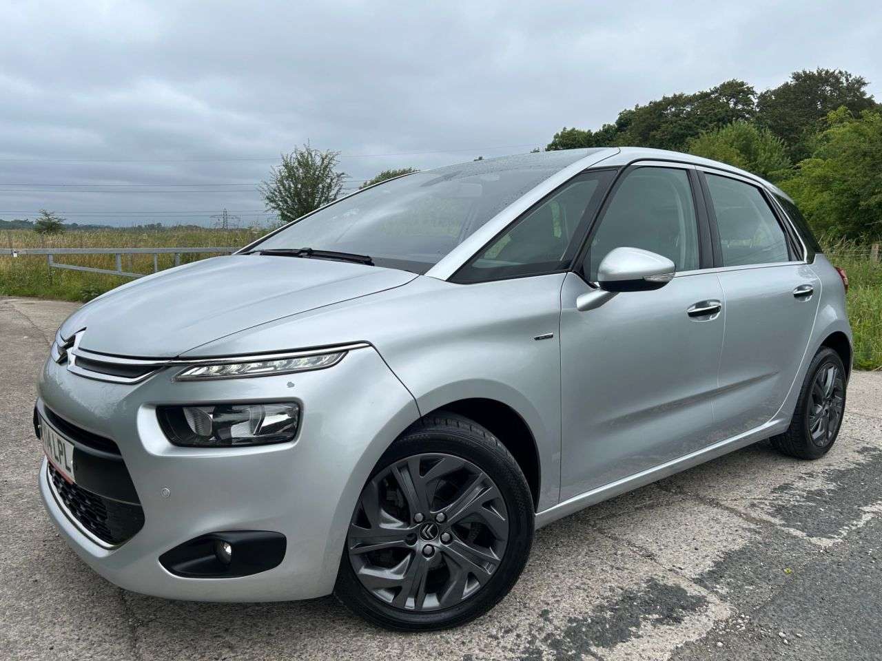 A 2014 CITROEN C4 PICASSO 1.6 e-HDi Airdream Exclusive MPV 5dr Diesel ETG6 Euro 5 (s/s) (115 ps) 74.3 A 2014 CITROEN C4 PICASSO 1.6 e-HDi Airdream Exclusive MPV 5dr Diesel ETG6 Euro 5 (s/s) (115 ps) 74.3