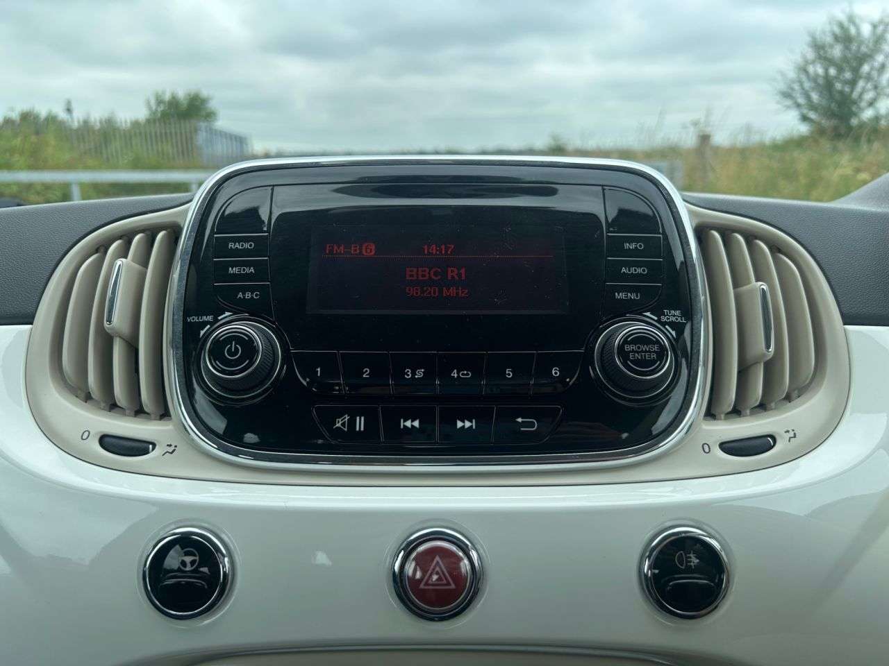 2018 FIAT 500 2018 FIAT 500