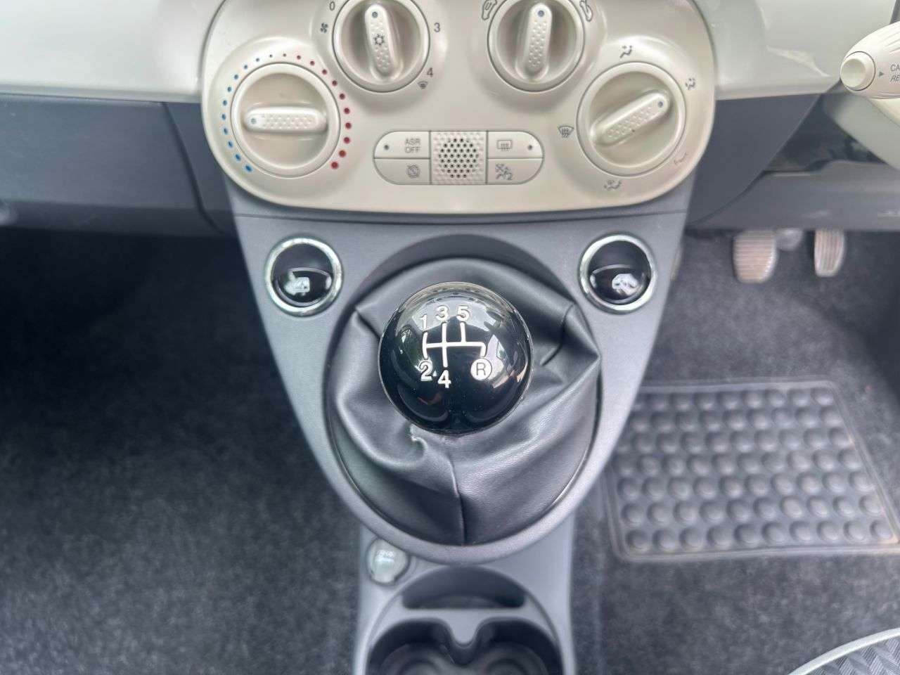 2018 FIAT 500 2018 FIAT 500