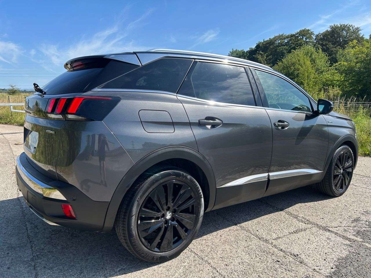 A 2019 PEUGEOT 3008 1.5 BlueHDi GT Line Premium SUV 5dr Diesel Manual Euro 6 (s/s) (130 ps) A 2019 PEUGEOT 3008 1.5 BlueHDi GT Line Premium SUV 5dr Diesel Manual Euro 6 (s/s) (130 ps)