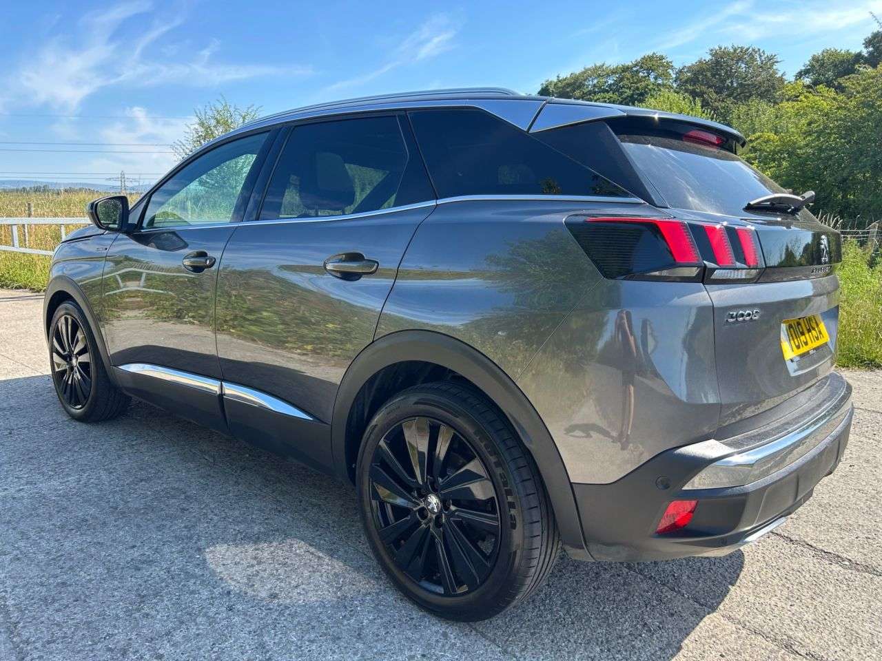 2019 PEUGEOT 3008 2019 PEUGEOT 3008