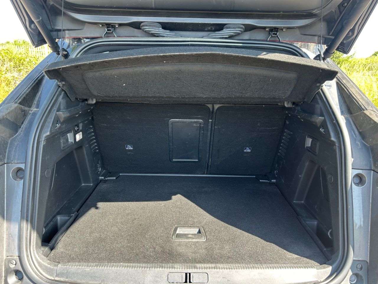 2019 PEUGEOT 3008 2019 PEUGEOT 3008