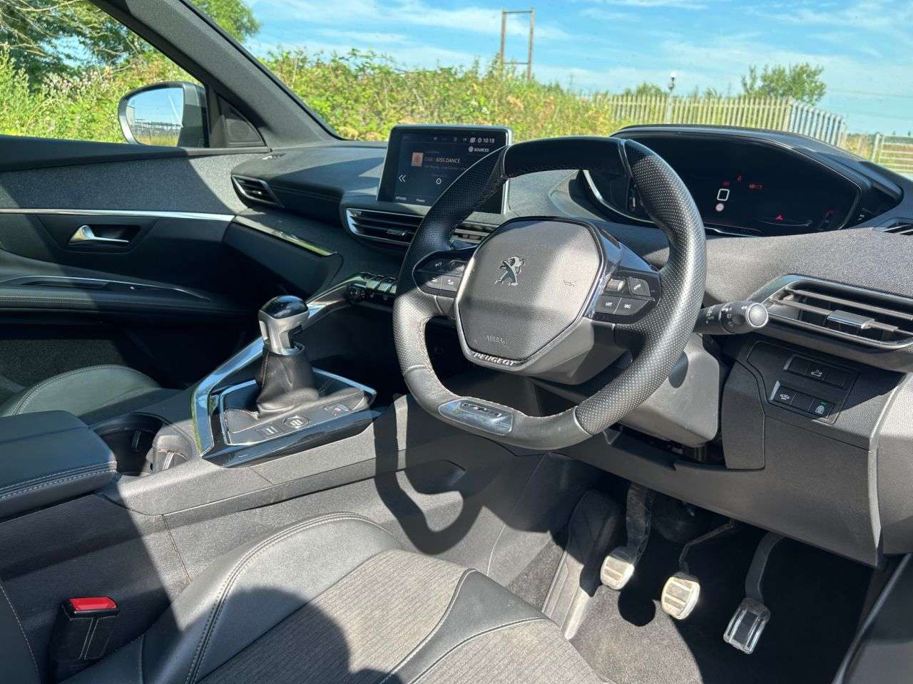 2019 PEUGEOT 3008 2019 PEUGEOT 3008