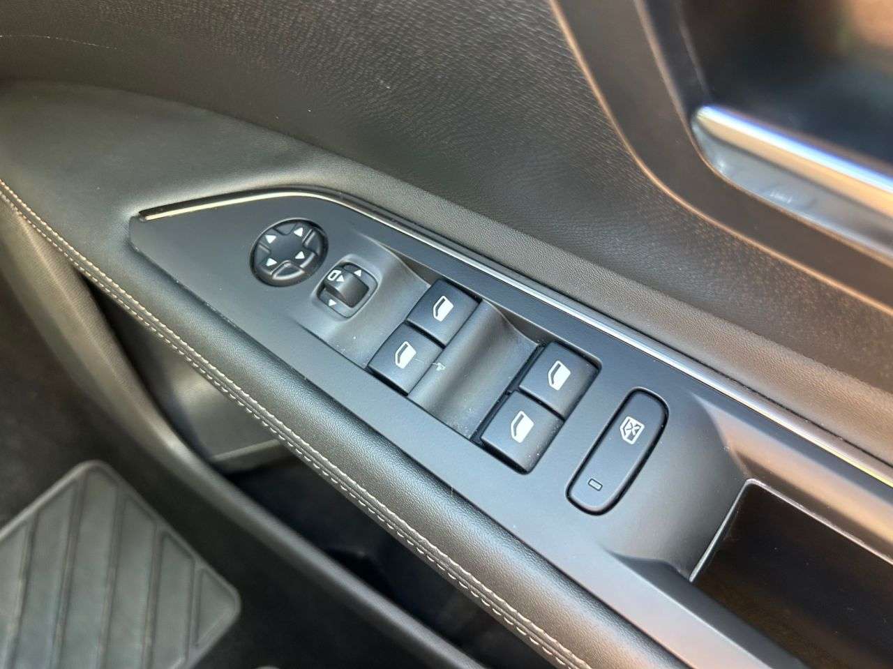 2019 PEUGEOT 3008 2019 PEUGEOT 3008