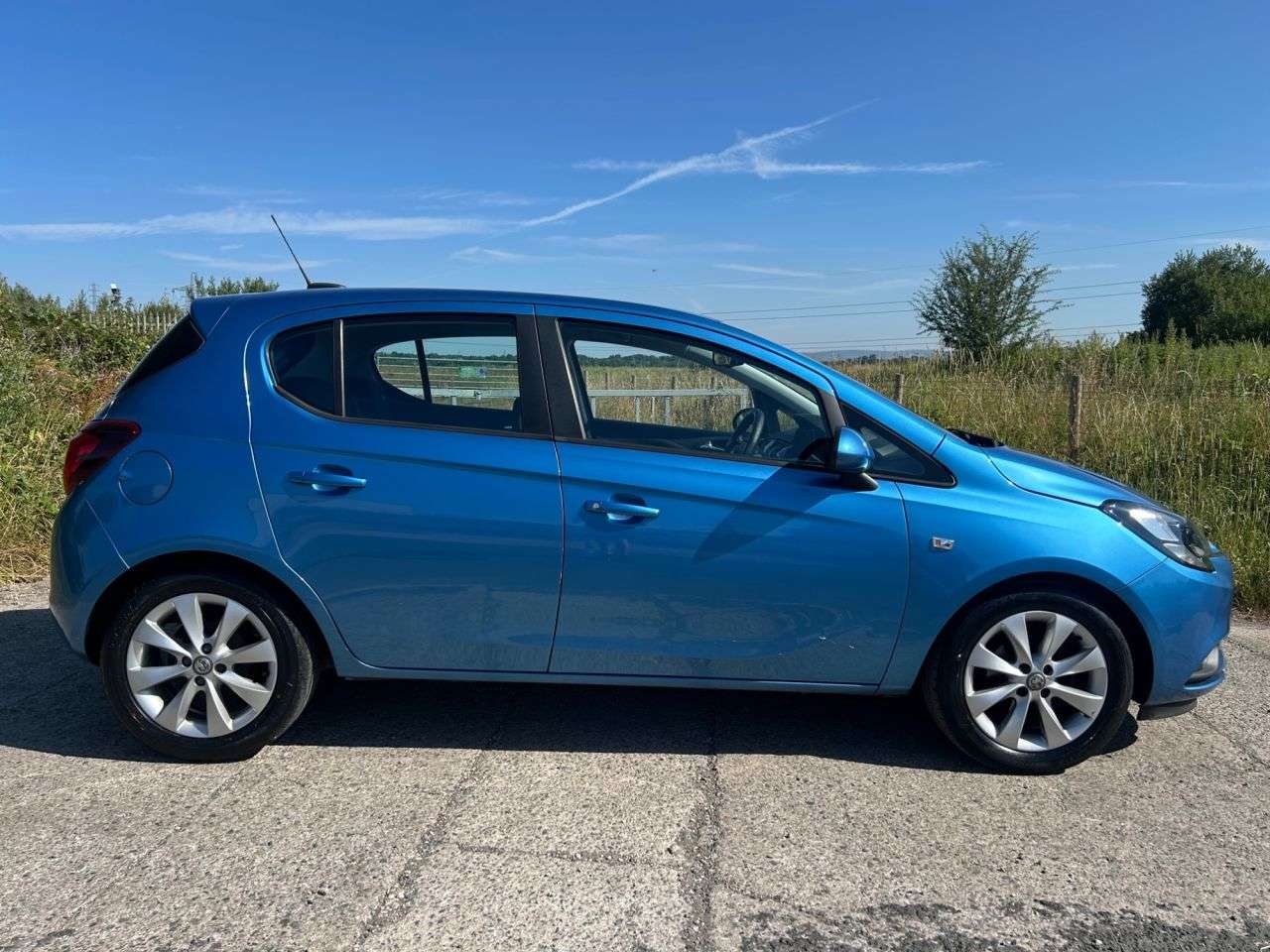 A 2018 VAUXHALL CORSA 1.4i ecoTEC Energy Hatchback 5dr Petrol Manual Euro 6 (a/c) (75 ps) 1 OWNER A 2018 VAUXHALL CORSA 1.4i ecoTEC Energy Hatchback 5dr Petrol Manual Euro 6 (a/c) (75 ps) 1 OWNER