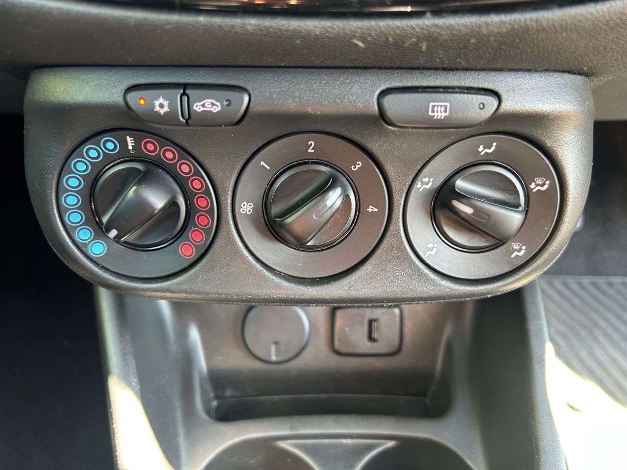 2018 VAUXHALL CORSA 2018 VAUXHALL CORSA