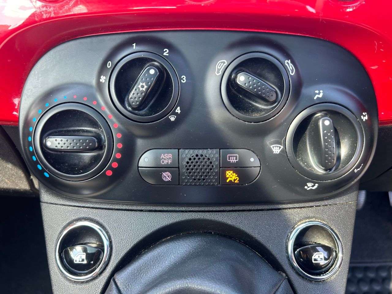 2021 FIAT 500 2021 FIAT 500
