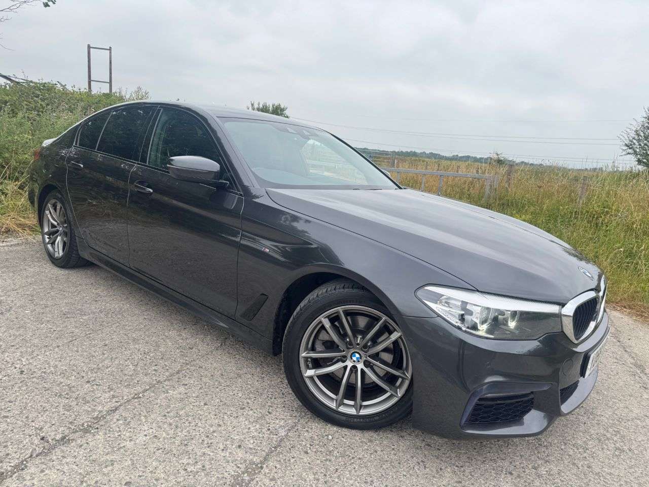 A 2018 BMW 5 SERIES 2.0 520d M Sport Saloon 4dr Diesel Auto xDrive Euro 6 (s/s) (190 ps) 62.7 M A 2018 BMW 5 SERIES 2.0 520d M Sport Saloon 4dr Diesel Auto xDrive Euro 6 (s/s) (190 ps) 62.7 M