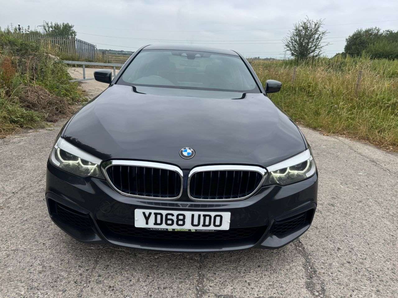 A 2018 BMW 5 SERIES 2.0 520d M Sport Saloon 4dr Diesel Auto xDrive Euro 6 (s/s) (190 ps) 62.7 M A 2018 BMW 5 SERIES 2.0 520d M Sport Saloon 4dr Diesel Auto xDrive Euro 6 (s/s) (190 ps) 62.7 M