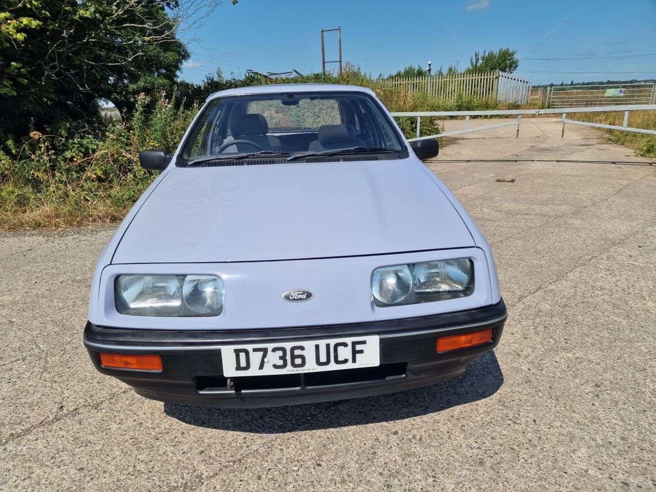 A 1986 FORD SIERRA LX GOOD RUNNER WITH LOW MILES A 1986 FORD SIERRA LX GOOD RUNNER WITH LOW MILES