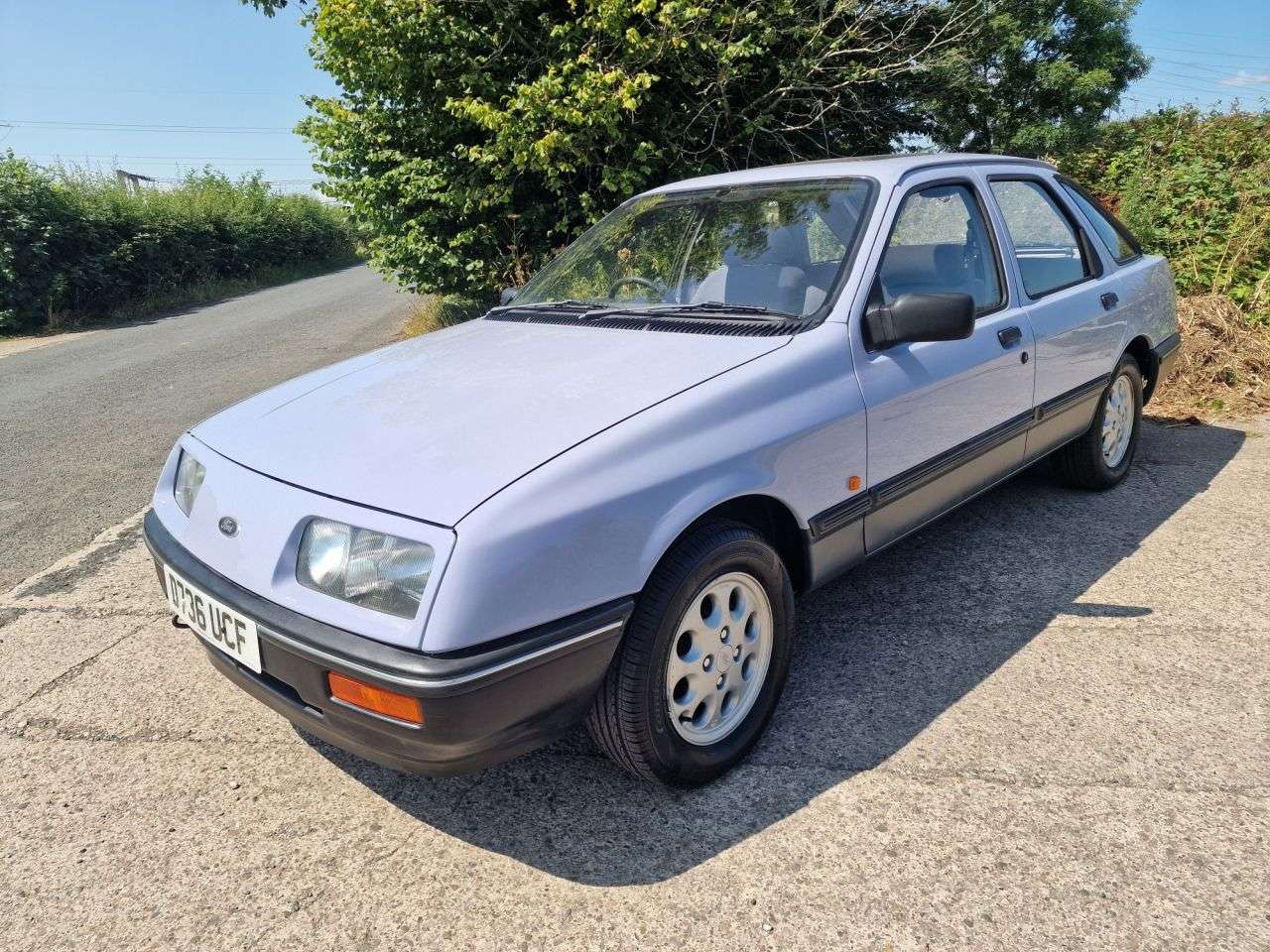 A 1986 FORD SIERRA LX GOOD RUNNER WITH LOW MILES A 1986 FORD SIERRA LX GOOD RUNNER WITH LOW MILES
