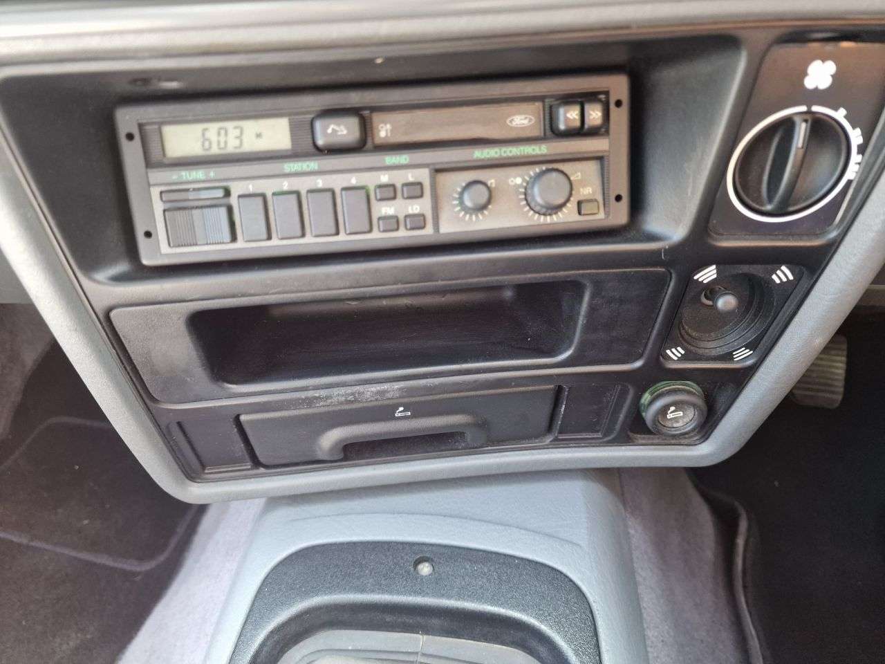 1986 FORD SIERRA 1986 FORD SIERRA