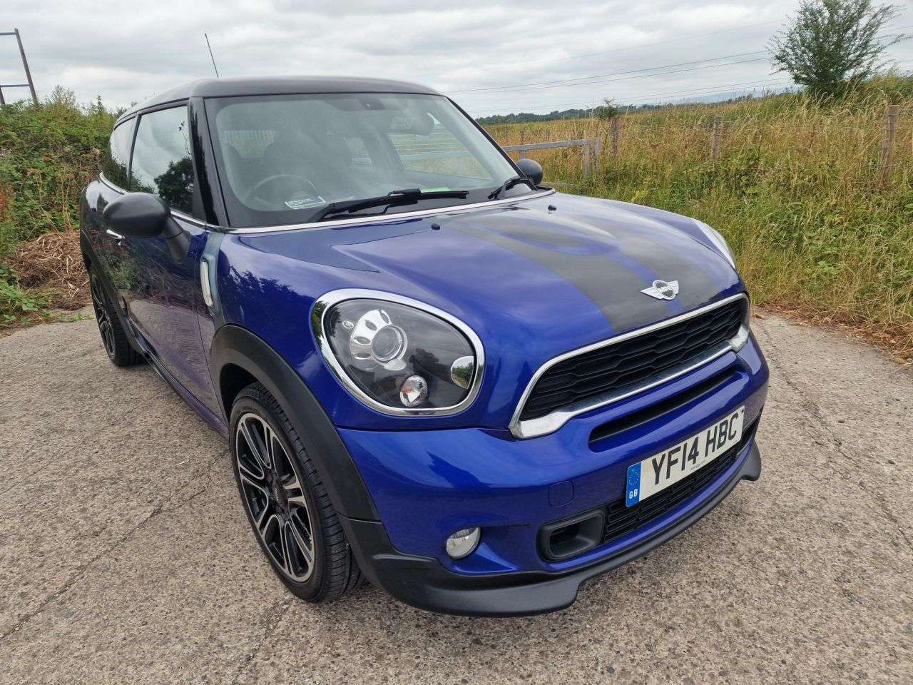 A 2014 MINI PACEMAN 1.6 Cooper S SUV 3dr Petrol Manual Euro 5 (s/s) (184 ps) A 2014 MINI PACEMAN 1.6 Cooper S SUV 3dr Petrol Manual Euro 5 (s/s) (184 ps)