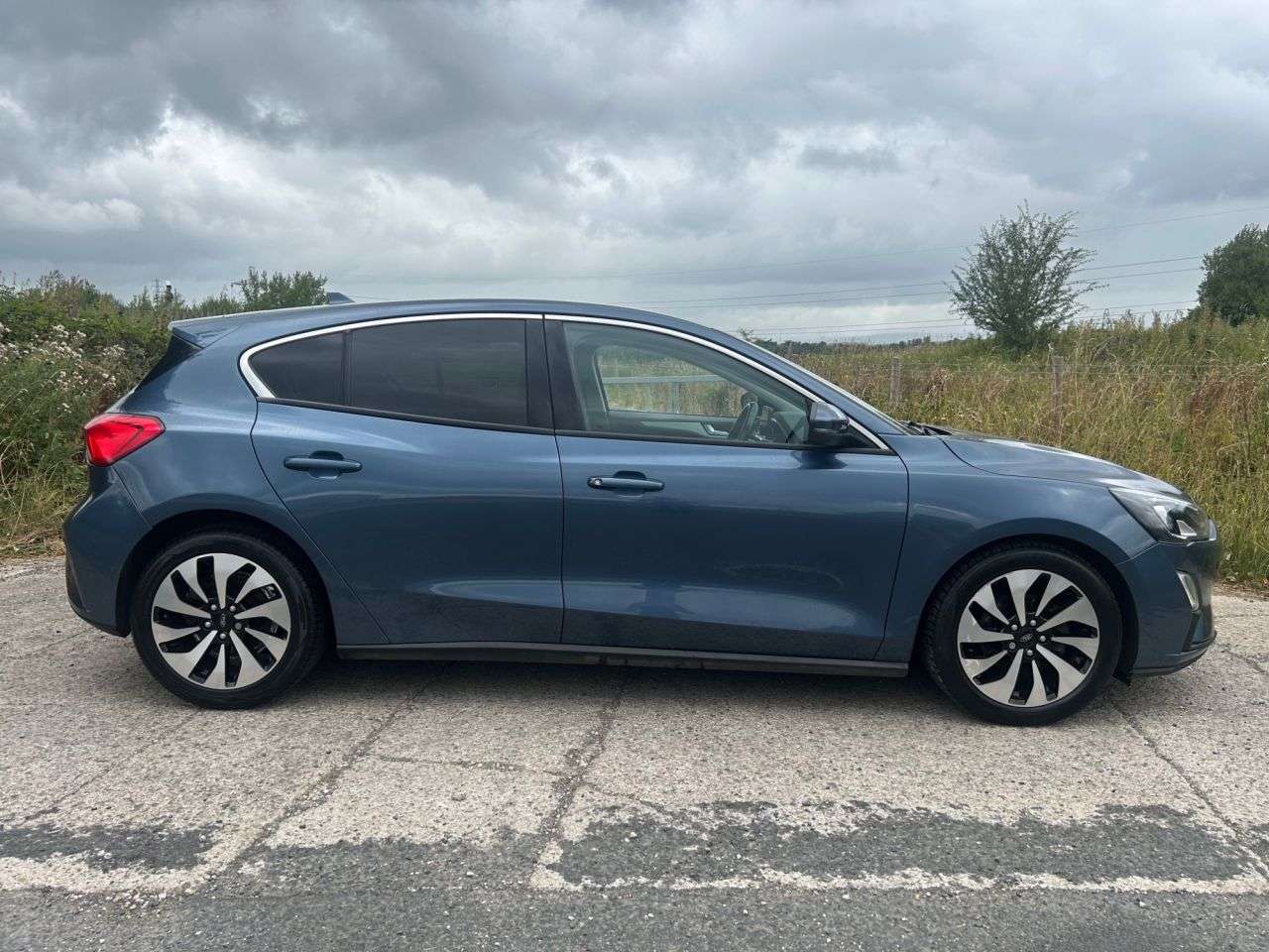 A 2019 FORD FOCUS 1.5 EcoBlue Zetec Hatchback 5dr Diesel Auto Euro 6 (s/s) (120 ps) 6.5' A 2019 FORD FOCUS 1.5 EcoBlue Zetec Hatchback 5dr Diesel Auto Euro 6 (s/s) (120 ps) 6.5'