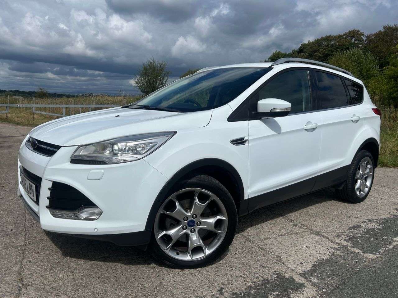 A 2015 FORD KUGA 2.0 TDCi Titanium X SUV 5dr Diesel Powershift AWD Euro 5 (163 ps) CRUISE CO A 2015 FORD KUGA 2.0 TDCi Titanium X SUV 5dr Diesel Powershift AWD Euro 5 (163 ps) CRUISE CO