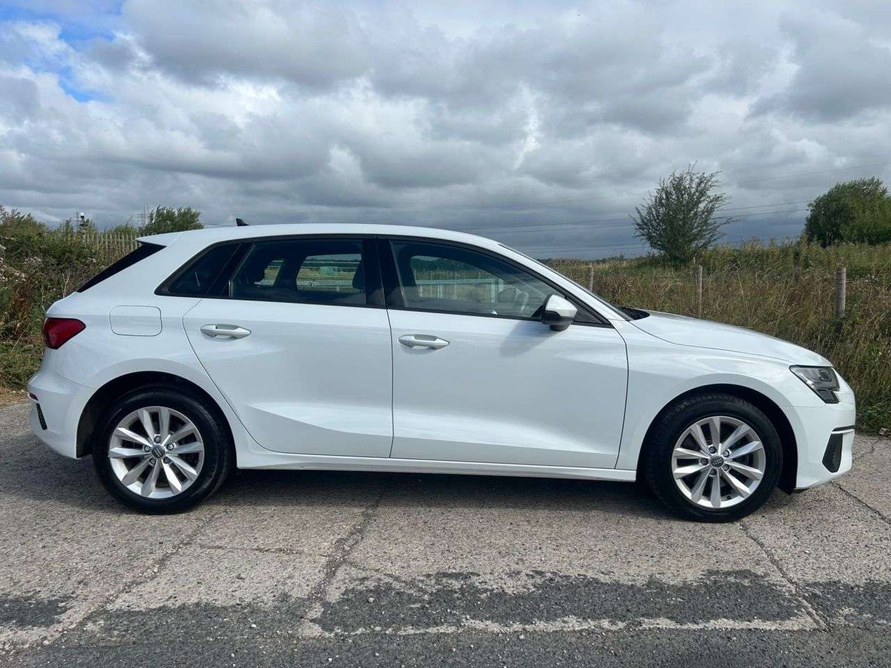 A 2020 AUDI A3 1.5 TFSI 35 Technik Sportback 5dr Petrol Manual Euro 6 (s/s) (150 ps) A 2020 AUDI A3 1.5 TFSI 35 Technik Sportback 5dr Petrol Manual Euro 6 (s/s) (150 ps)