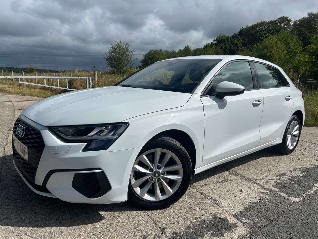 A 2020 AUDI A3 1.5 TFSI 35 Technik Sportback 5dr Petrol Manual Euro 6 (s/s) (150 ps) A 2020 AUDI A3 1.5 TFSI 35 Technik Sportback 5dr Petrol Manual Euro 6 (s/s) (150 ps)