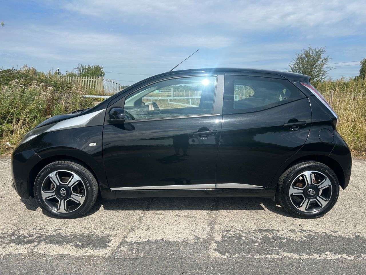2015 TOYOTA AYGO 2015 TOYOTA AYGO