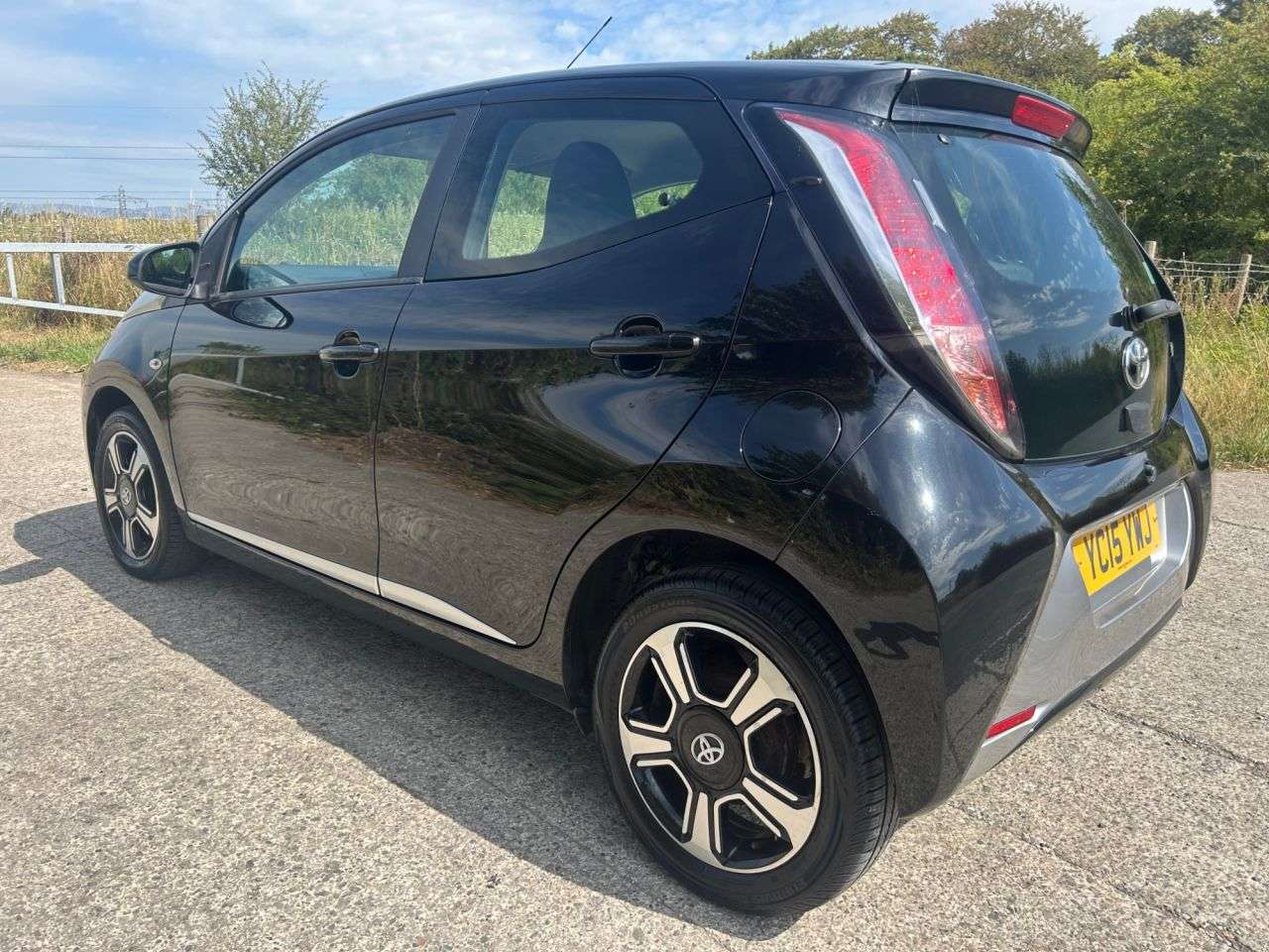 2015 TOYOTA AYGO 2015 TOYOTA AYGO