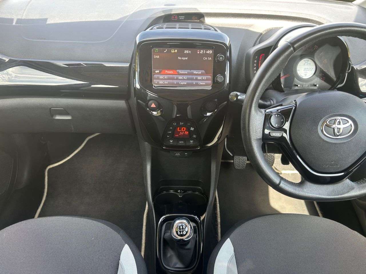 2015 TOYOTA AYGO 2015 TOYOTA AYGO