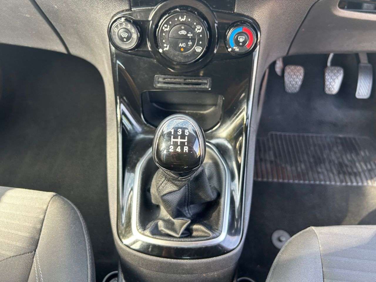 2016 FORD FIESTA 2016 FORD FIESTA