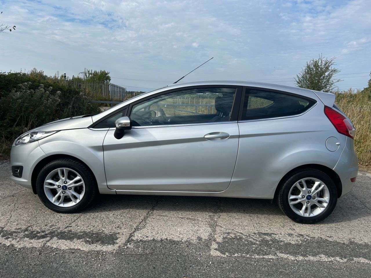 2015 FORD FIESTA 2015 FORD FIESTA