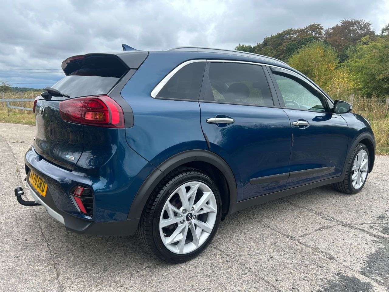 A 2020 KIA NIRO 1.6 GDi 3 SUV 5dr Petrol Hybrid DCT Euro 6 (s/s) (139 bhp) A 2020 KIA NIRO 1.6 GDi 3 SUV 5dr Petrol Hybrid DCT Euro 6 (s/s) (139 bhp)