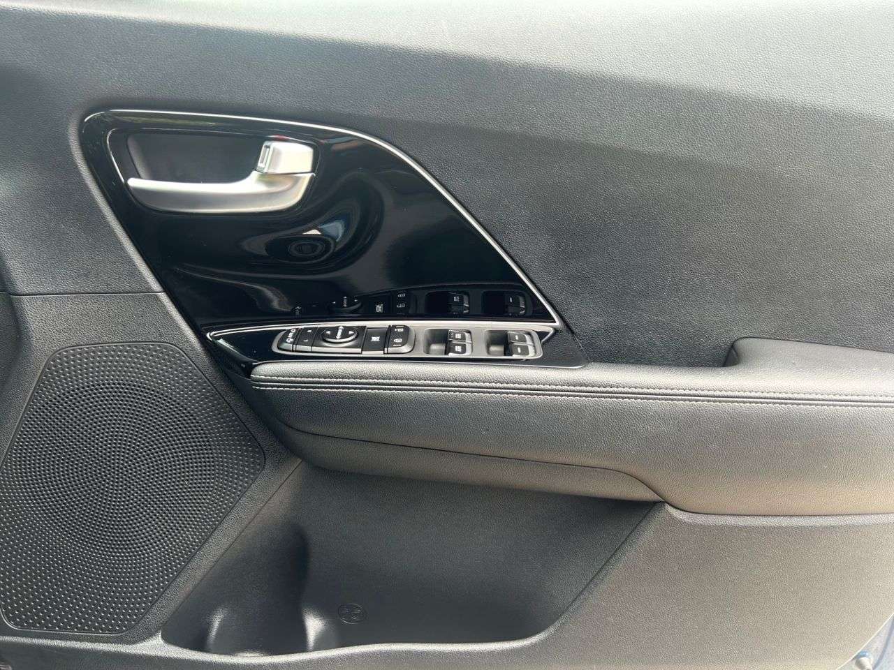 2020 KIA NIRO 2020 KIA NIRO