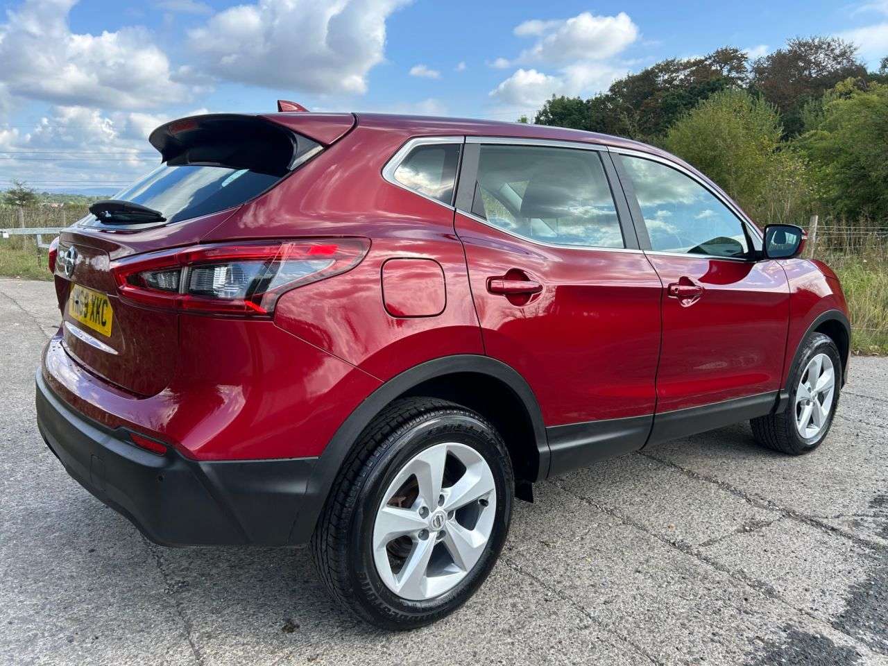 A 2019 NISSAN QASHQAI 1.3 DIG-T Acenta Premium SUV 5dr Petrol Manual Euro 6 (s/s) (140 ps) A 2019 NISSAN QASHQAI 1.3 DIG-T Acenta Premium SUV 5dr Petrol Manual Euro 6 (s/s) (140 ps)